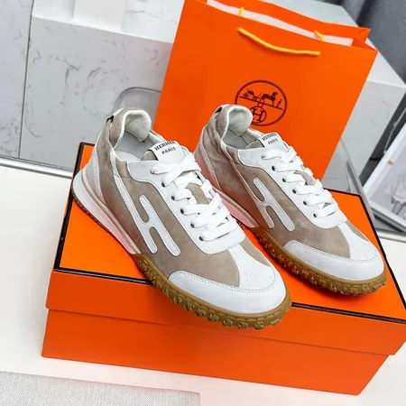 エルメス スニーカー