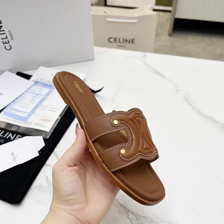 セリーヌ スリッパ