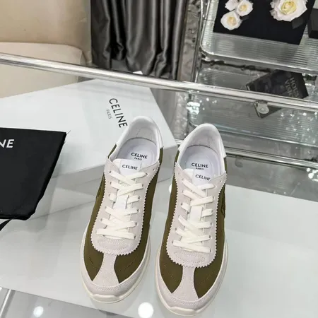 セリーヌ カジュアルシューズ