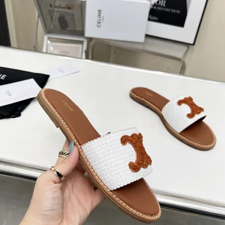 セリーヌ スリッパ