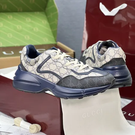 グッチ スニーカー