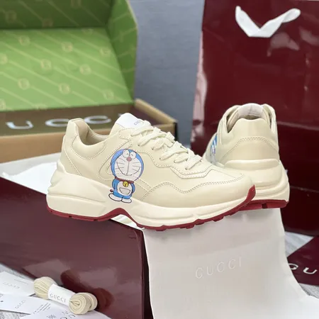 グッチ スニーカー