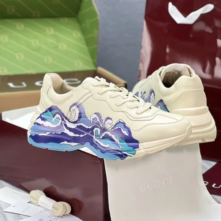 グッチ スニーカー