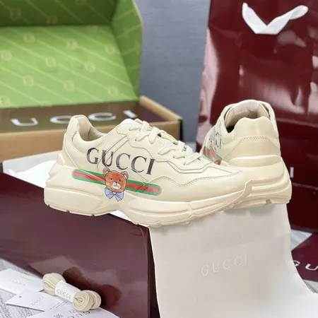 グッチ スニーカー