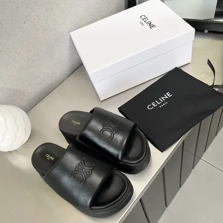 セリーヌ スリッパ