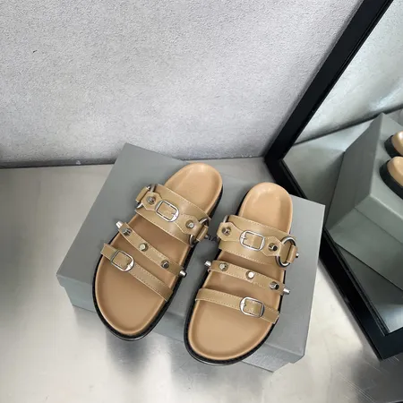 バレンシアガ スリッパ