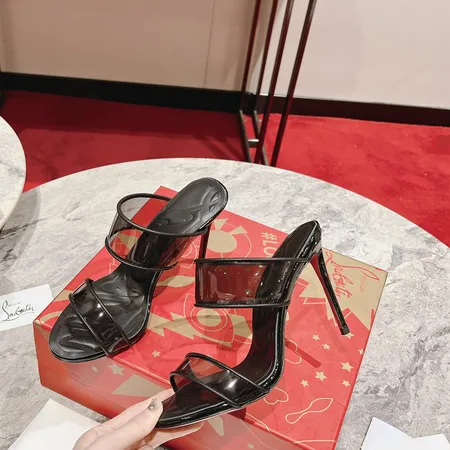 クリスチャン・ルブタン サンダル