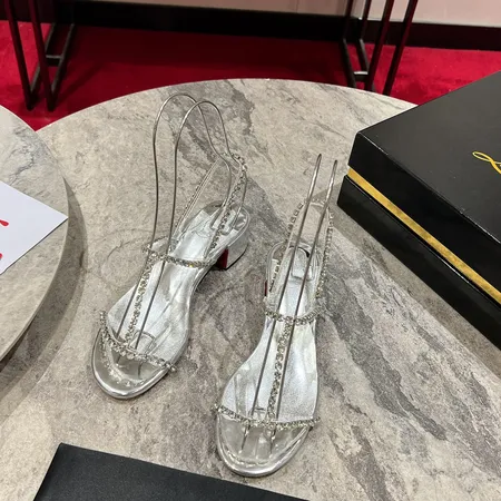 クリスチャン・ルブタン サンダル