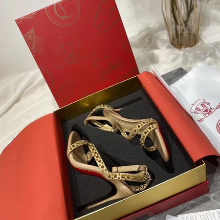 クリスチャン・ルブタン サンダル