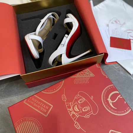 クリスチャン・ルブタン サンダル