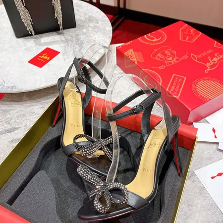 クリスチャン・ルブタン サンダル