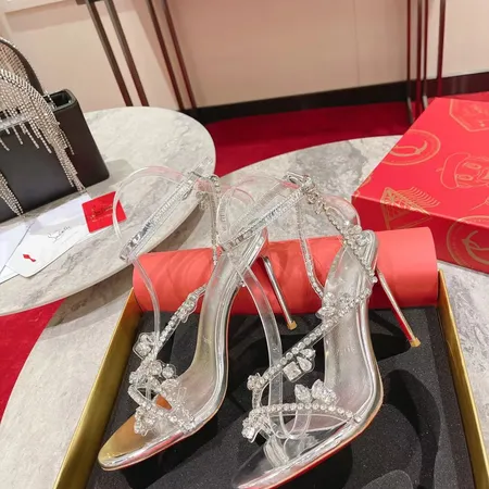 クリスチャン・ルブタン サンダル