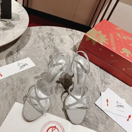 クリスチャン・ルブタン サンダル