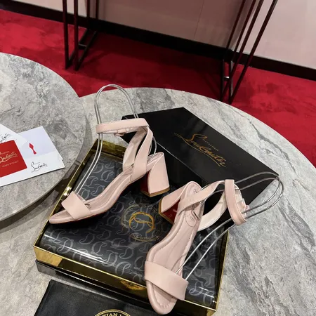 クリスチャン・ルブタン サンダル