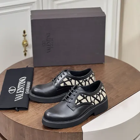ヴァレンティノ ビジネスシューズ