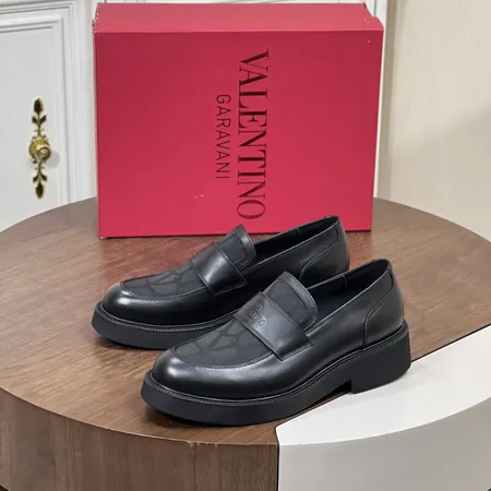 ヴァレンティノ ビジネスシューズ