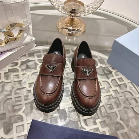 プラダ ビジネスシューズ