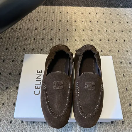 セリーヌ カジュアルシューズ