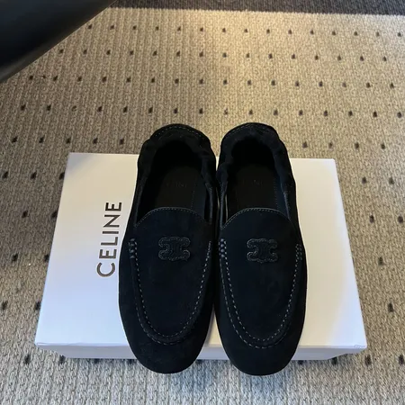 セリーヌ カジュアルシューズ