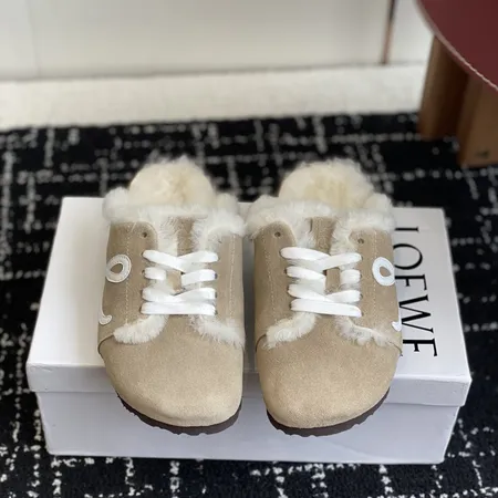 ロエベ カジュアルシューズ