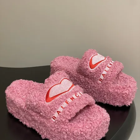 バレンシアガ スリッパ