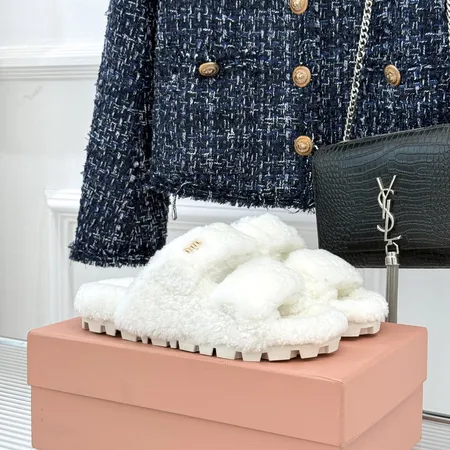 ミュウミュウ スリッパ