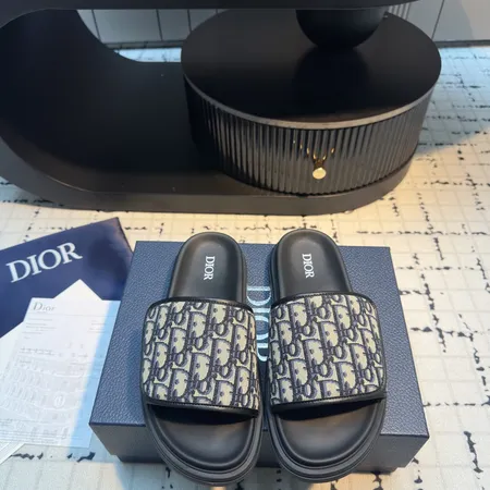 ディオール スリッパ