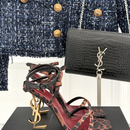 イブサンローラン サンダル