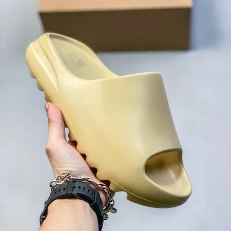 アディダス スリッパ