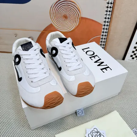 ロエベ カジュアルシューズ