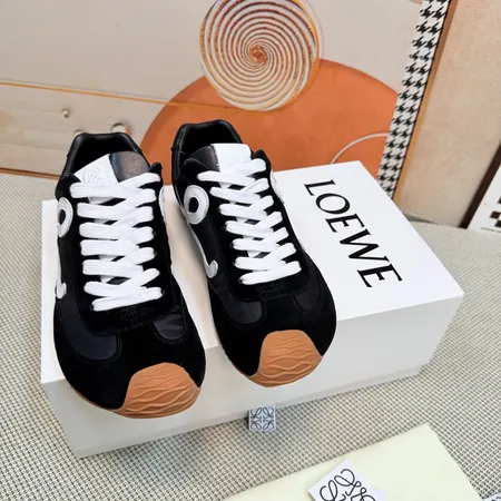 ロエベ カジュアルシューズ