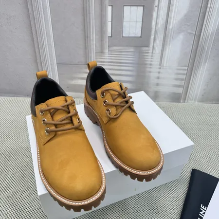 セリーヌ カジュアルシューズ