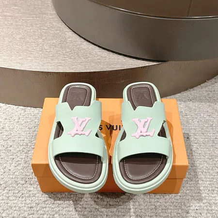 ルイヴィトン スリッパ