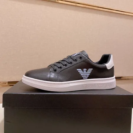 アルマーニ カジュアルシューズ