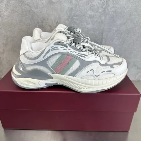 グッチ スニーカー