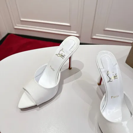 クリスチャン・ルブタン サンダル