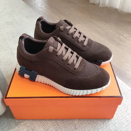 エルメス スニーカー