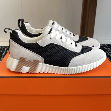 エルメス スニーカー