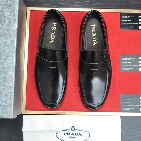 プラダ ビジネスシューズ
