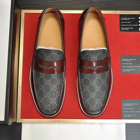 グッチ ビジネスシューズ