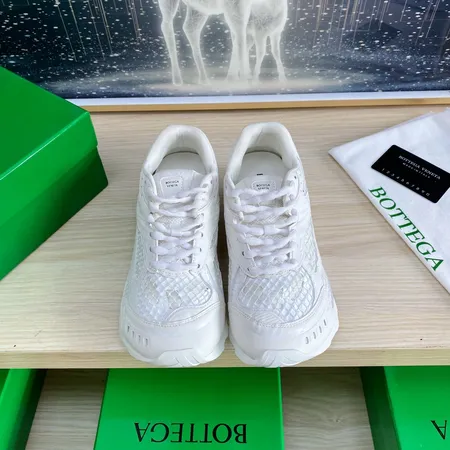 ボッテガ ヴェネタ スニーカー