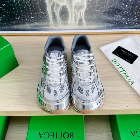 ボッテガ ヴェネタ スニーカー