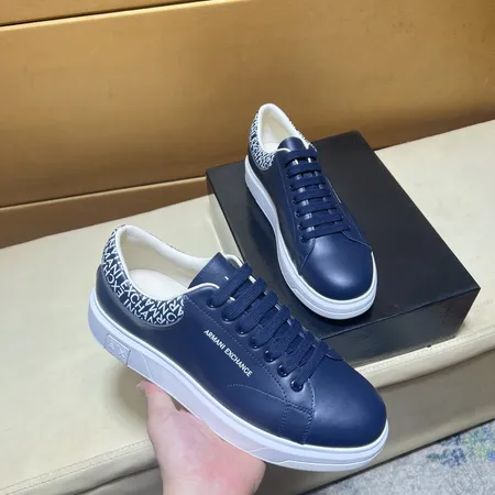 アルマーニ カジュアルシューズ