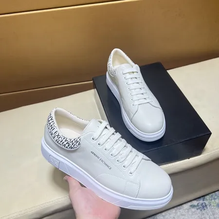 アルマーニ カジュアルシューズ