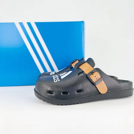 アディダス スリッパ