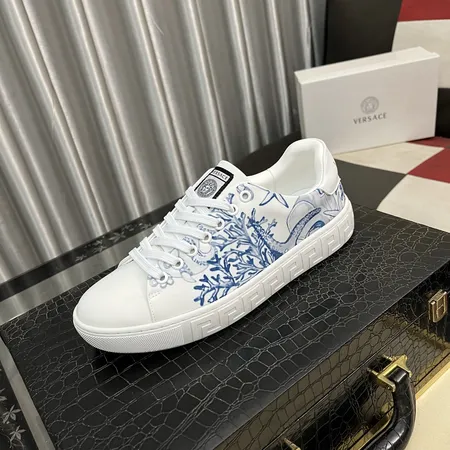 ヴェルサーチ カジュアルシューズ