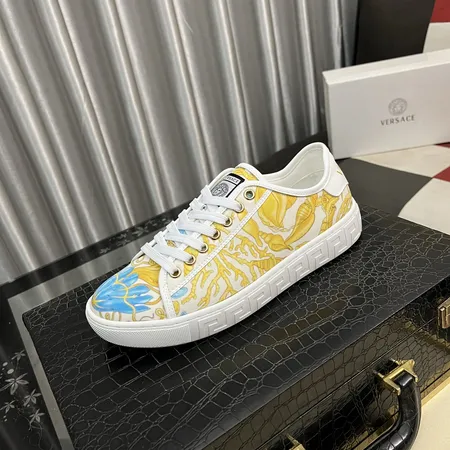 ヴェルサーチ カジュアルシューズ