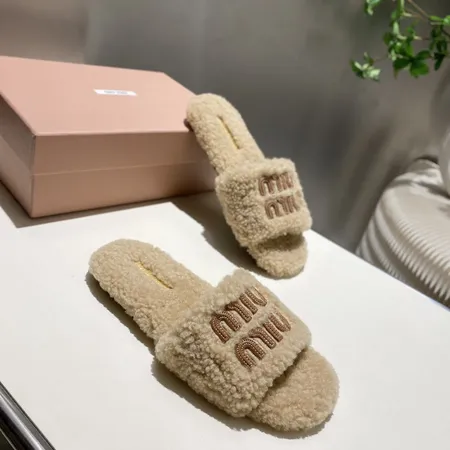 ミュウミュウ スリッパ