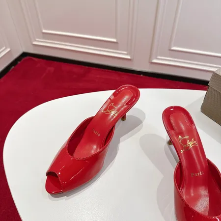 クリスチャン・ルブタン サンダル