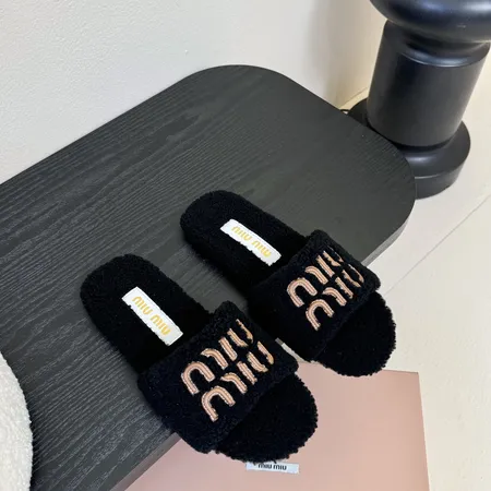 ミュウミュウ スリッパ